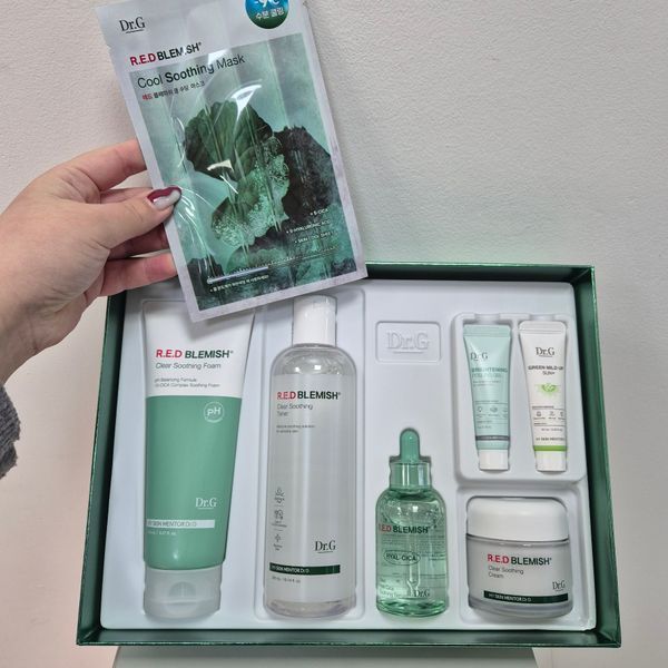 Успокаивающий набор полноразмерных и мини-средств с центеллой Dr.G Soothing Special Set 12962 фото