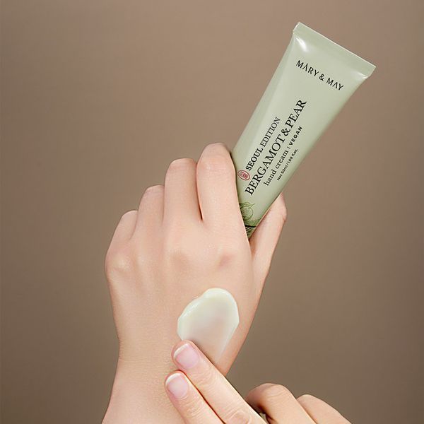 Легкий крем для рук с ароматом бергамота и груши Mary&May Bergamot & Pear Hand Cream 12676 фото