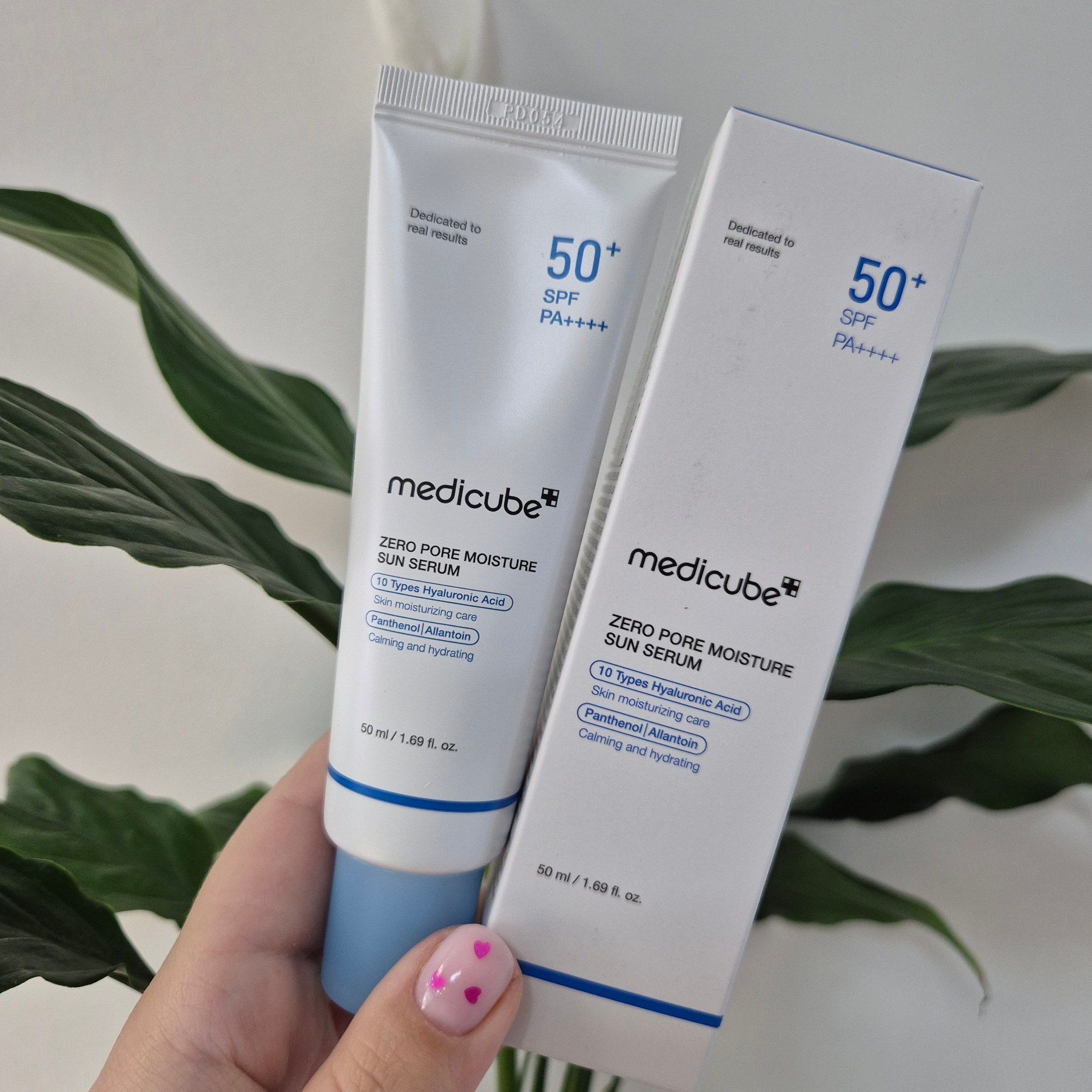 Купити Зволожуюча сонцезахисна сироватка Medicube Zero Pore