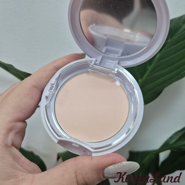 Компактна пудра з делікатним сяйвом About Tone Glow Powder Pact 13009 фото