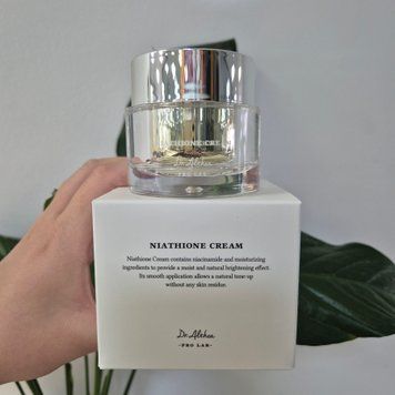 Освітлюючий крем з ніацинамідом Dr.Althea Niathione Cream 13393 фото