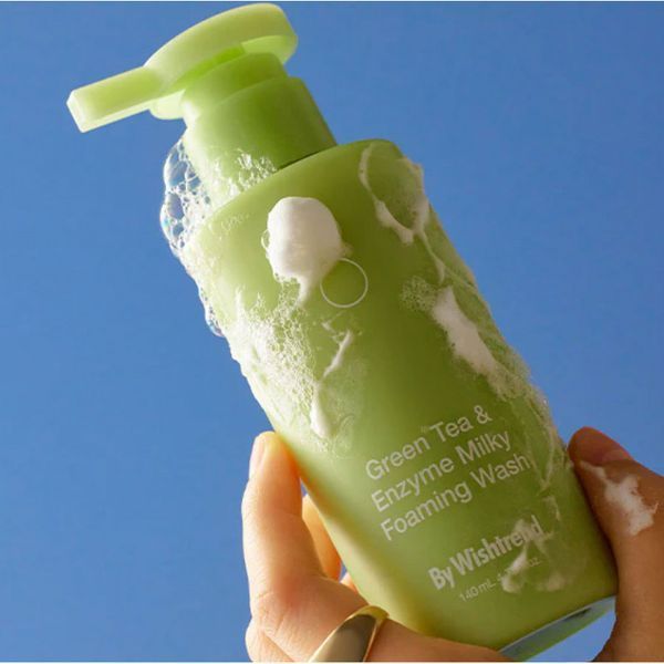 Пінка для вмивання з зеленим чаєм та ензимами By Wishtrend Green Tea & Enzyme Milky Foaming Wash 12563 фото