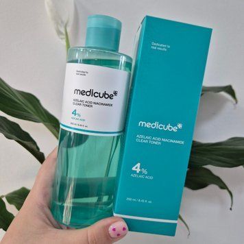 Заспокійливий тонер з азелаїновою кислотою Medicube Azelaic Acid Niacinamide Clear Toner 13273 фото