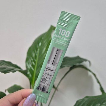 Сыворотка-бустер с микроиглами и центеллой VT Reedle Shot 100 Facial Boosting First Ampoule 12123 фото