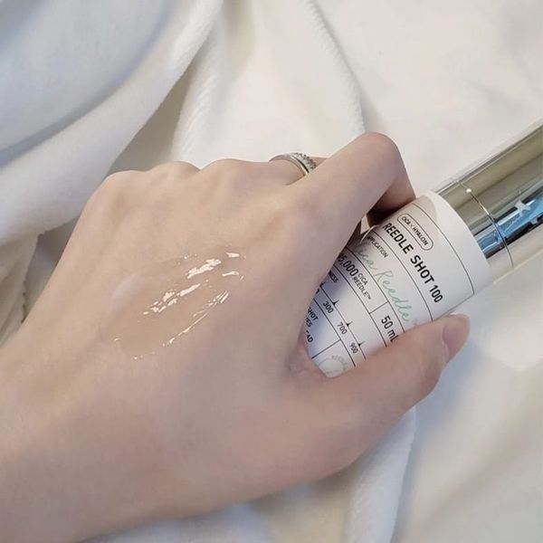 Сыворотка-бустер с микроиглами и центеллой VT Reedle Shot 100 Facial Boosting First Ampoule 12123 фото