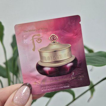 Интенсивный крем для кожи вокруг глаз The History of Whoo Jinyulhyang Intensive Revitalizing Eye Cream 12856 фото