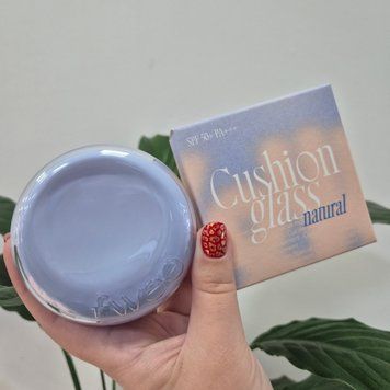 Сияющий тональный кушон FWEE Cushion Glass Natural SPF50+ PA+++ 13230 фото