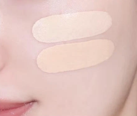 Легкий кушон з глянцевим фінішем TWOEDIT Banzil Cover Cushion By Luna SPF50+ PA+++ 13059 фото