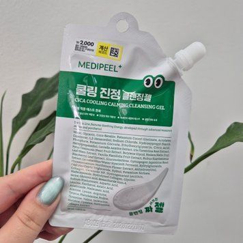 Успокаивающий гель для умывания с центеллой азиатской Medi-Peel Cica Cooling Calming Cleansing Gel 12737 фото