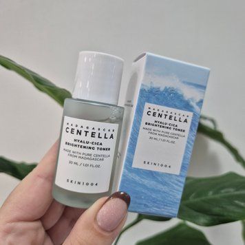 Гиалуроновый тонер с центеллой азиатской SKIN1004 Madagascar Centella Hyalu-Cica Brightening Toner 12868 фото