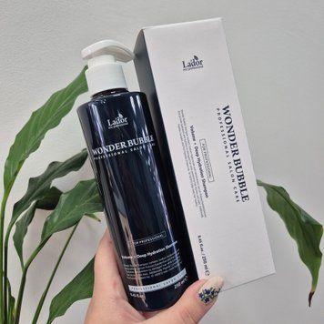Шампунь для объема и гладкости волос La'dor Wonder Bubble Shampoo 12798 фото
