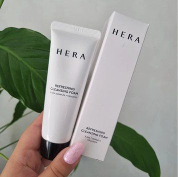 Люксова освіжаюча пінка для вмивання Hera Refreshing Cleansing Foam 11527 фото