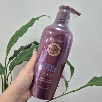 Шампунь для жирной кожи головы Daeng Gi Meo Ri Shampoo For Oily Scalp 12801 фото